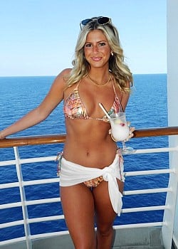 Katie Roper image 4 of 4