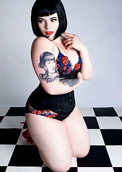 Katt Wolfe image 2 of 4