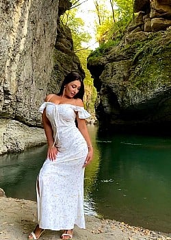 Katy Molchanova image 2 of 2