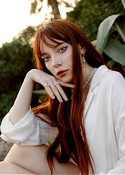 Katya Shalagurova image 2 of 4