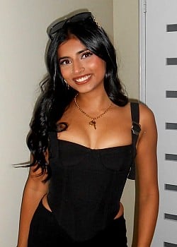 Kavya Gor image 3 of 4