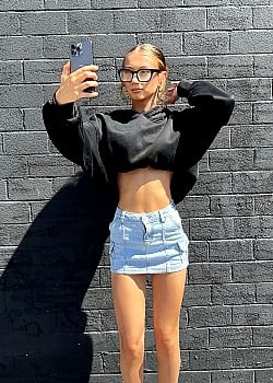 Kaya Bauer image 2 of 4