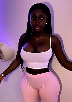 Kaya Taye image 1 of 1