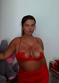 Kayl Thomsen image 3 of 4