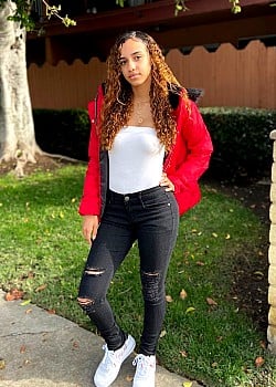 Kayla Hamilton image 2 of 4