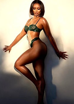 Kayla Nicole image 4 of 4