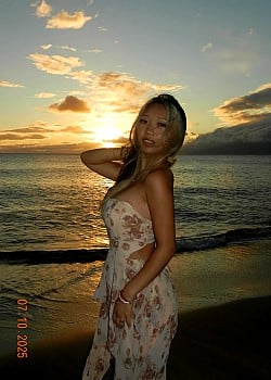 Kaylia Vang image 3 of 4