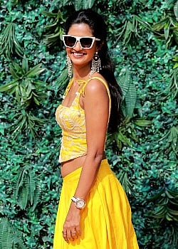 Keerthi Pandian image 3 of 4