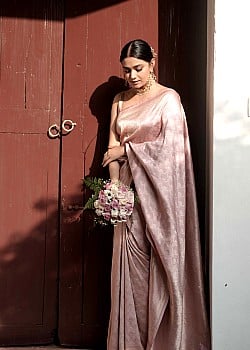 Keerthy Suresh image 3 of 4