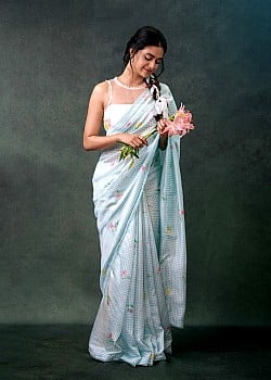 Keerthy Suresh image 4 of 4