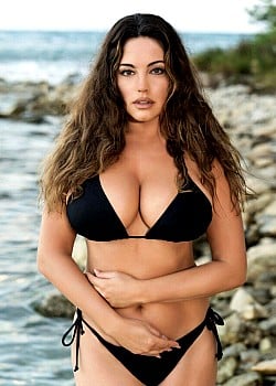 Kelly Brook image 3 of 4