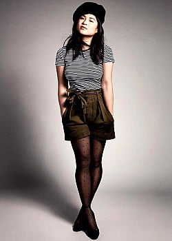 Kelly Marie Tran image 3 of 4