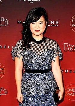 Kelly Marie Tran image 4 of 4