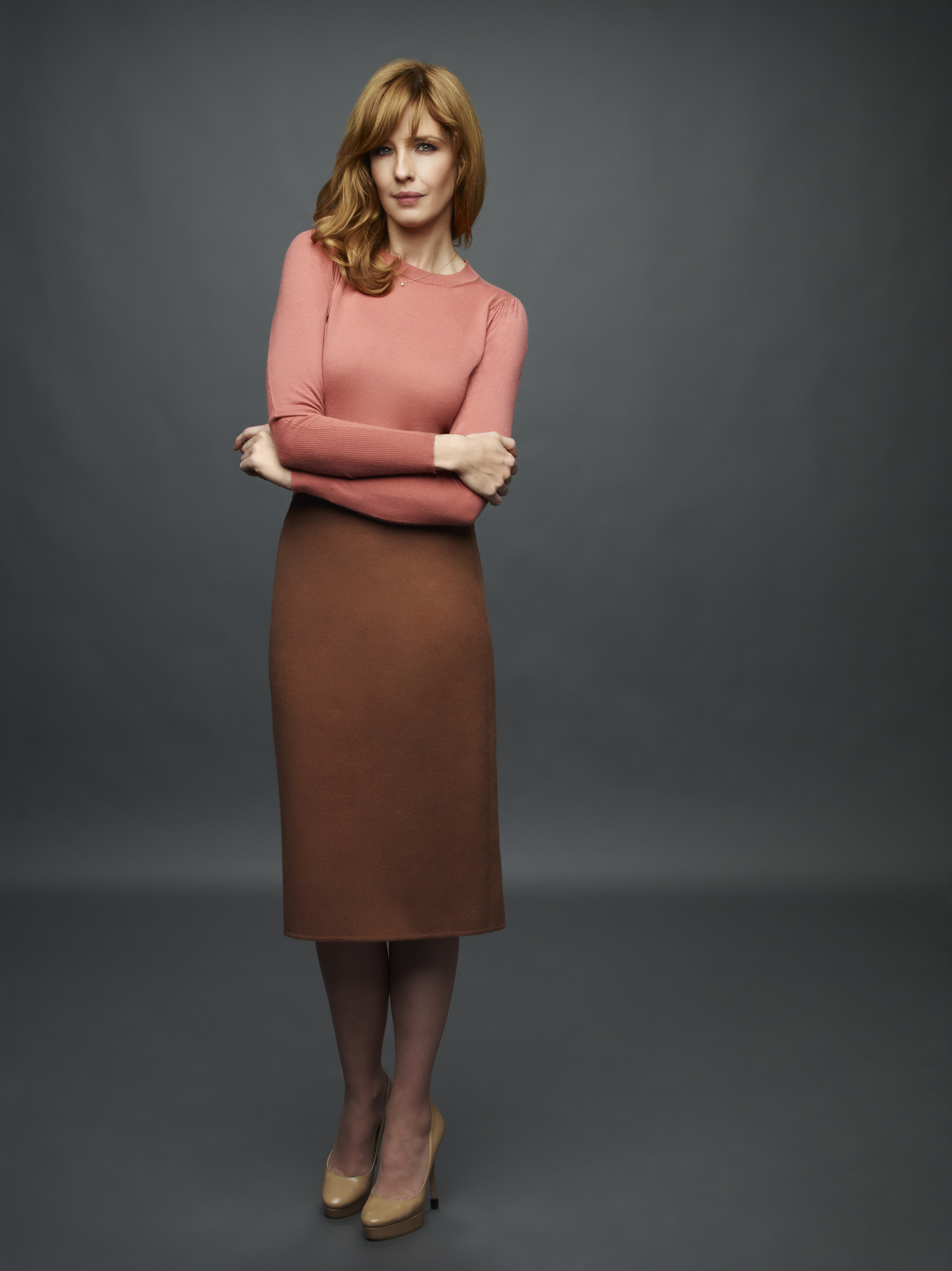 Kelly Reilly - Free pics, galleries & more at Babepedia