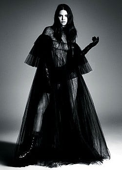 Kendall Jenner image 2 of 4