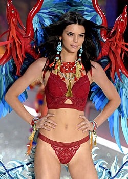 Kendall Jenner image 3 of 4