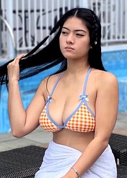 Kendra Briones image 3 of 4