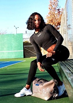Kendra Harrison image 2 of 4