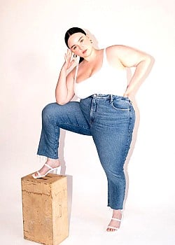 Kenna Sharp image 3 of 4