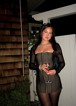 Kenzie Lee image 2 of 2