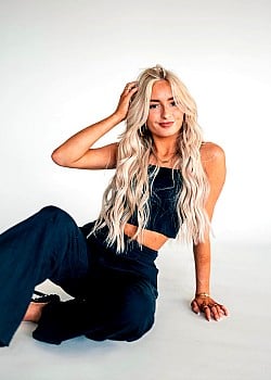 Kenzie Quinn image 2 of 2
