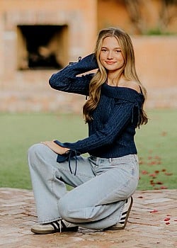 Kiana Knudson image 2 of 4