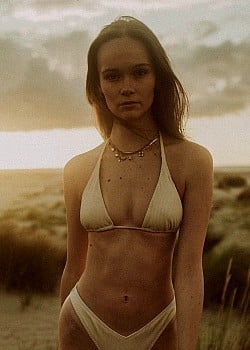 Kiana Malfait image 2 of 2