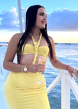Kiarys Guzman image 2 of 4