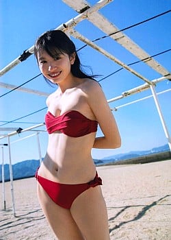 Kiki Asakura image 1 of 2