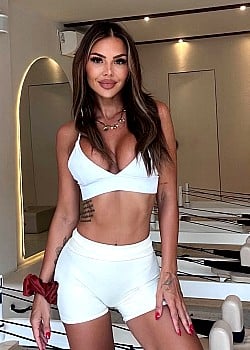 Kiki Morris (Instagram) image 3 of 3