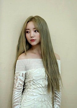 Kim Ji-Yeon image 4 of 4