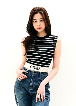 Kim Min-ju image 1 of 4