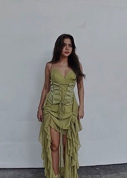 Kim Santiago image 1 of 2