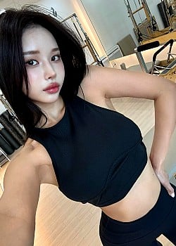 Kim Sora image 2 of 4
