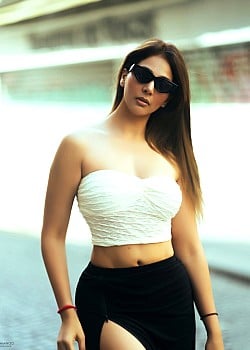 Kimaya Kapoor image 1 of 4