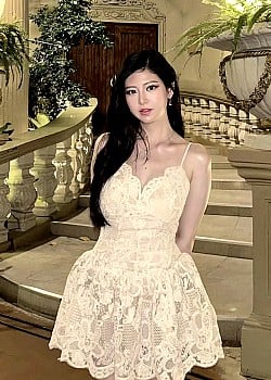 Kimberlee Arcillas image 4 of 4