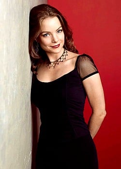 Kimberly Williams-Paisley image 4 of 4