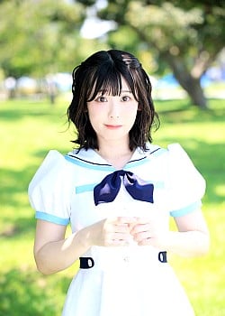 Kimina Mochizuki image 2 of 4
