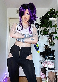 Kirra Kaye image 1 of 4