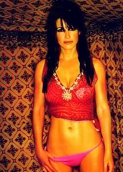 Kirsty Gallacher image 3 of 4