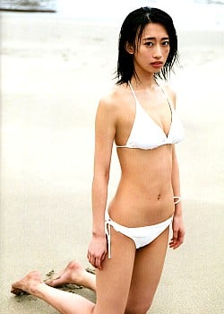 Kokoro Maeda image 2 of 3
