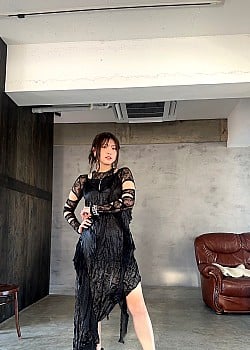 Konomi Suzuki image 2 of 4