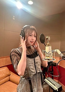 Konomi Suzuki image 3 of 4