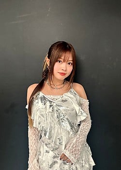 Konomi Suzuki image 4 of 4