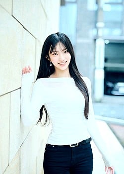 Koyuki Kojima image 2 of 3