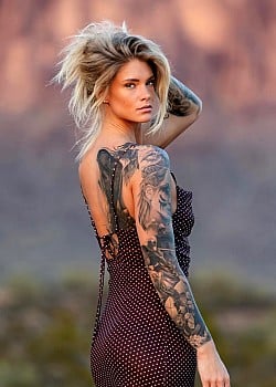 Krista Marie image 2 of 4