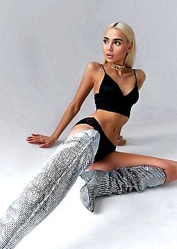 Kristina Zhuravleva image 2 of 2