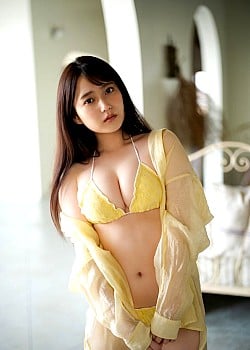 Kurumi Suzuki image 1 of 4