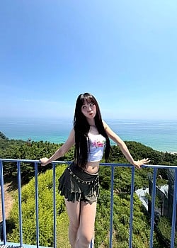 Kwon Na Yeon image 3 of 3