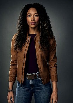 Kylie Bunbury image 1 of 1